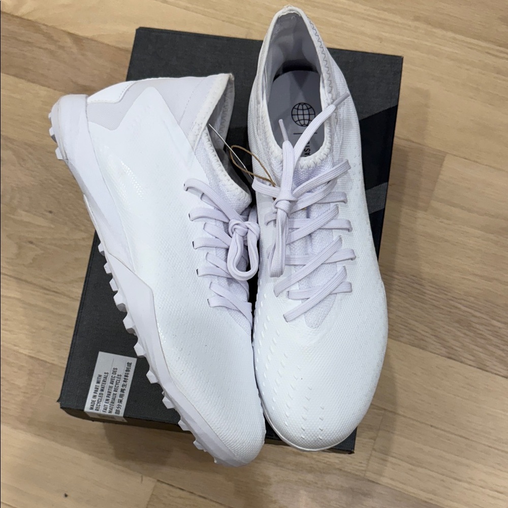 Adidas predator accuracy .3 TF 8us